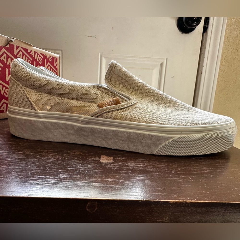 Slip on Vans - Picture 2 of 6